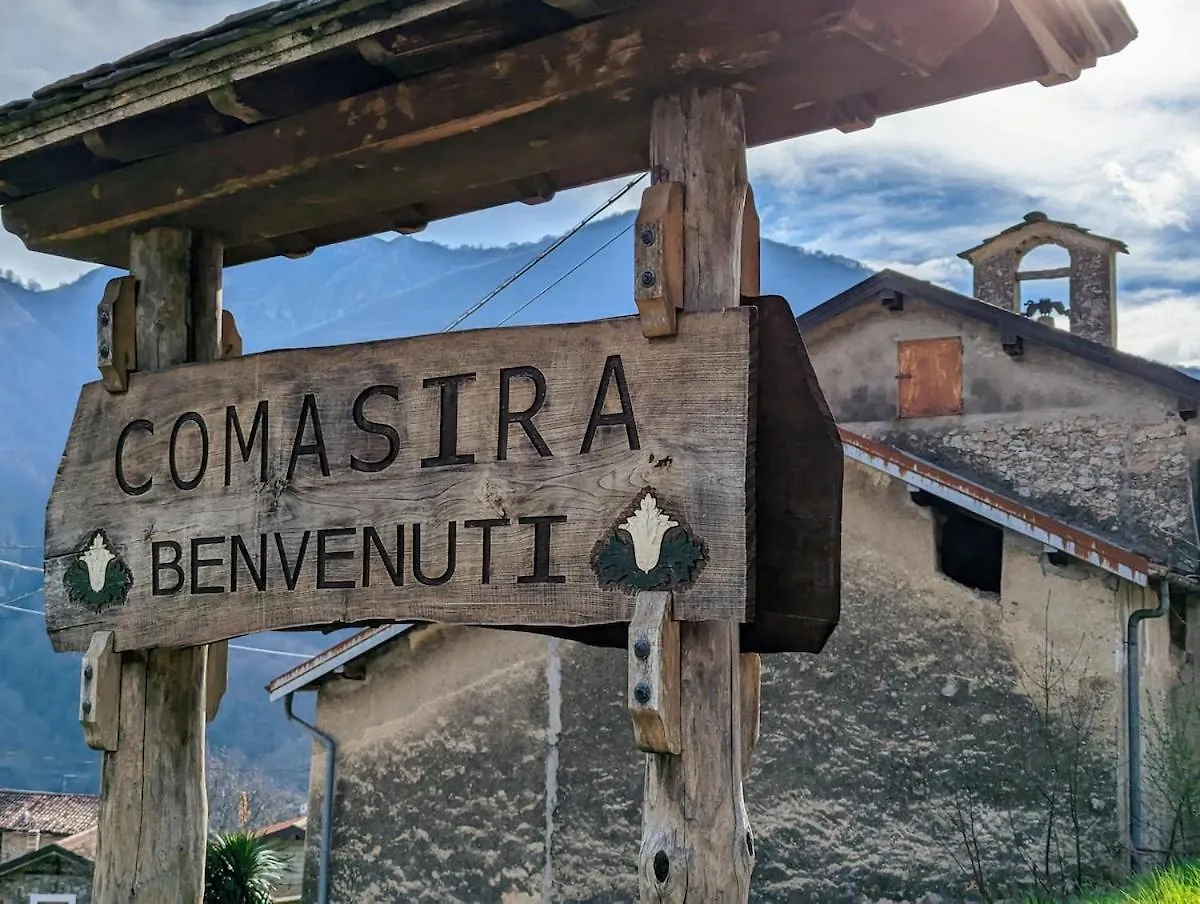 A Small House In A Fairytale Village Taceno Italien